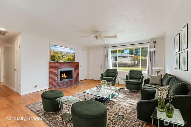 10664 63rd Avenue S, Seattle, WA 98178