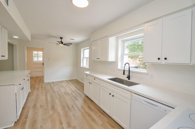 10623 Longmont Drive, Houston, TX 77042