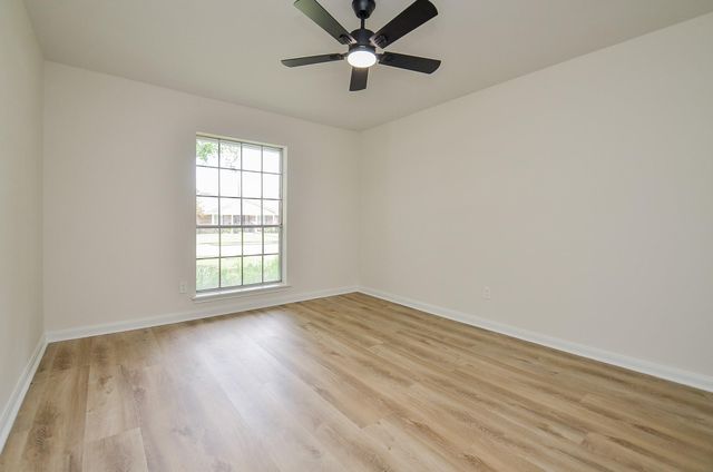 10623 Longmont Drive, Houston, TX 77042