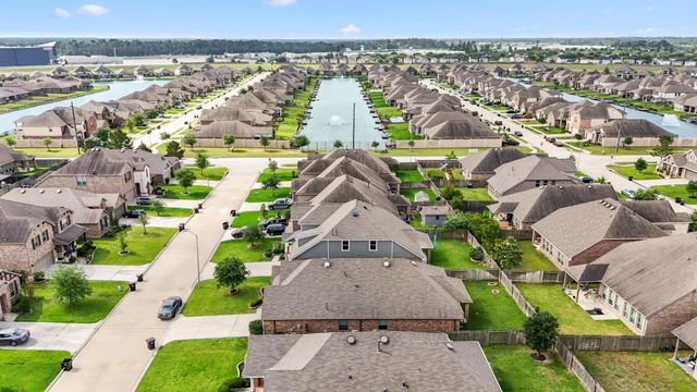 29522 Whitebrush Trace Drive, Spring, TX 77386