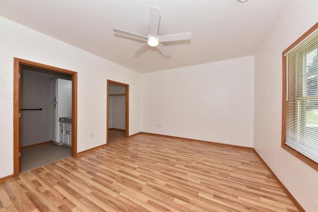 1522 Iroquois AVENUE, Grafton, WI 53024
