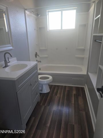 1060 S Lee Avenue, Fallon, NV 89406