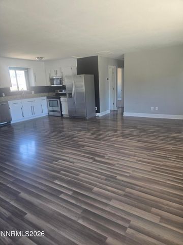 1060 S Lee Avenue, Fallon, NV 89406