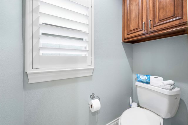 2714 Kings Retreat Circle, Houston, TX 77345