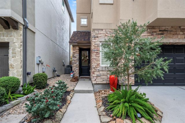 2714 Kings Retreat Circle, Houston, TX 77345