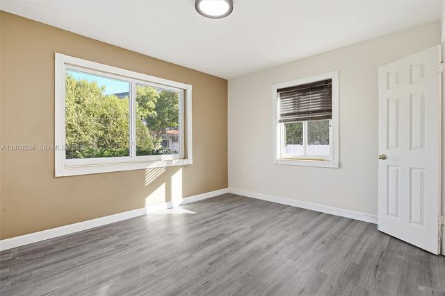 2120 SW 16th St, Miami, FL 33145