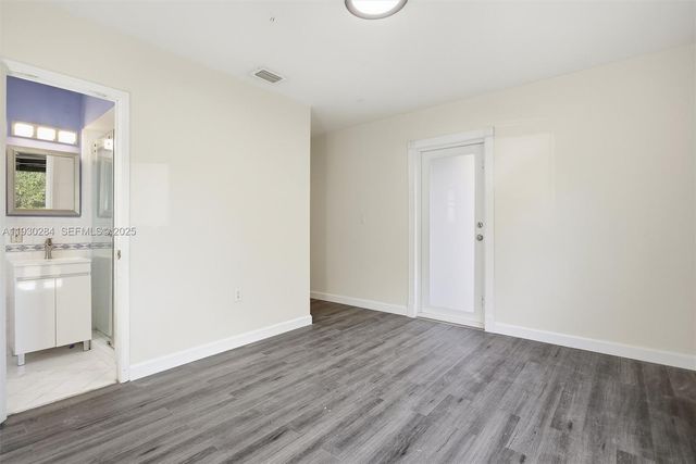 2120 SW 16th St, Miami, FL 33145