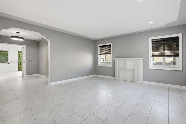 2120 SW 16th St, Miami, FL 33145