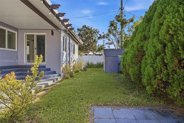 2120 SW 16th St, Miami, FL 33145