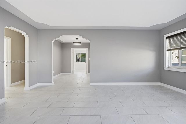 2120 SW 16th St, Miami, FL 33145