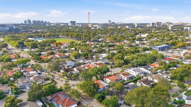 2120 SW 16th St, Miami, FL 33145