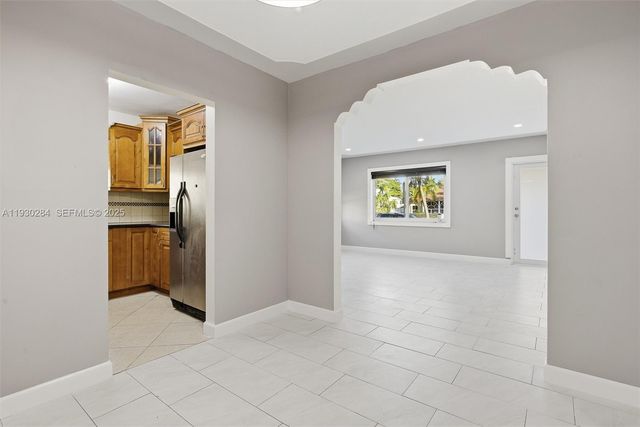 2120 SW 16th St, Miami, FL 33145