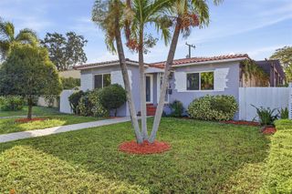 2120 SW 16th St, Miami, FL 33145