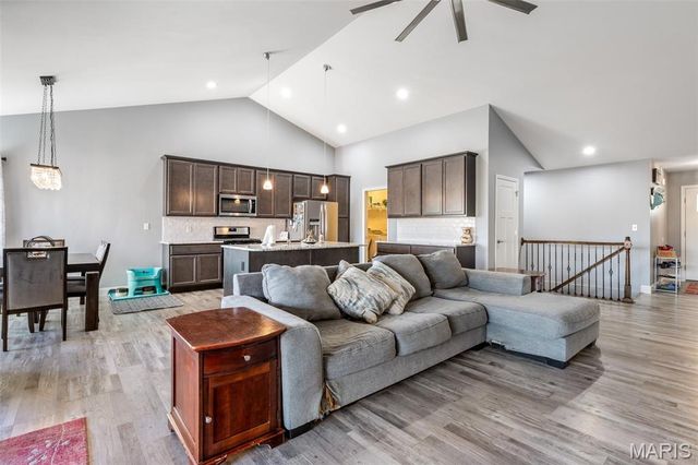 100 Regency Court, Herculaneum, MO 63048