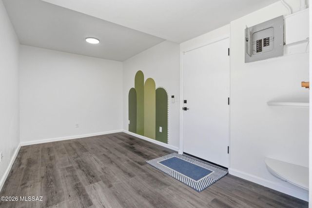 4239 E 4th Street, Tucson, AZ 85711