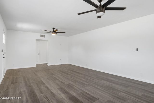 4239 E 4th Street, Tucson, AZ 85711
