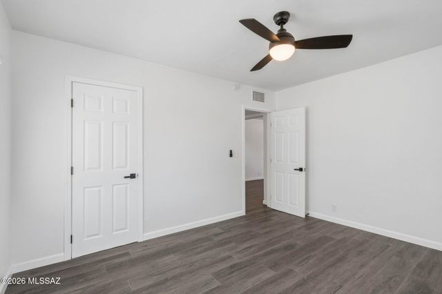 4239 E 4th Street, Tucson, AZ 85711