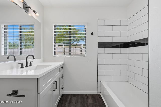 4239 E 4th Street, Tucson, AZ 85711