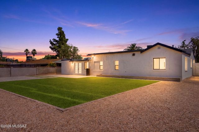 4239 E 4th Street, Tucson, AZ 85711