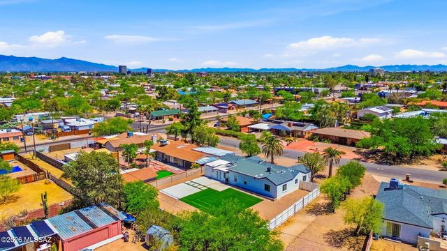 4239 E 4th Street, Tucson, AZ 85711