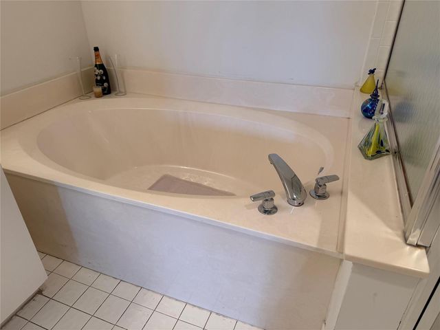 5914 Regal Glen Drive 205, Boynton Beach, FL 33437