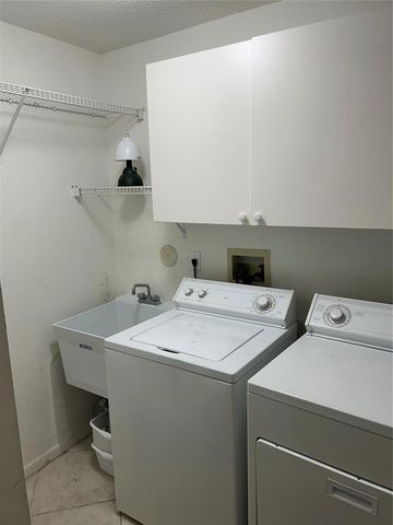5914 Regal Glen Drive 205, Boynton Beach, FL 33437