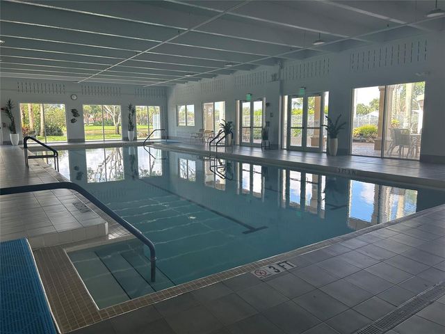 5914 Regal Glen Drive 205, Boynton Beach, FL 33437