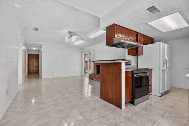 2014 Powderhorn, Garland, TX 75044