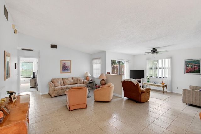 3814 Coco Loba Lane, Boynton Beach, FL 33436