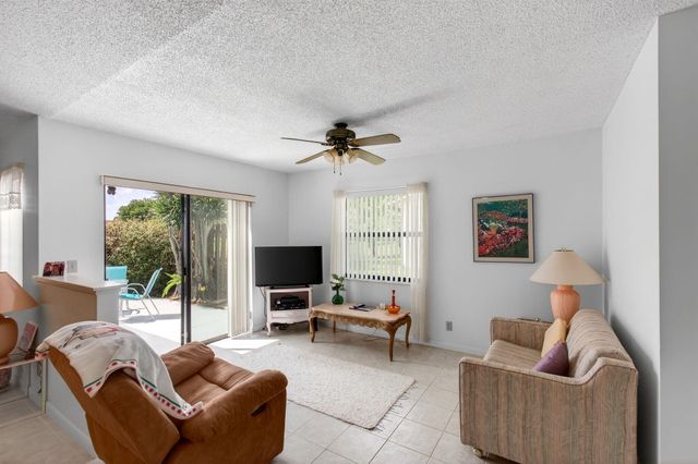 3814 Coco Loba Lane, Boynton Beach, FL 33436
