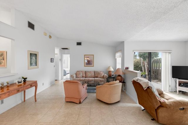 3814 Coco Loba Lane, Boynton Beach, FL 33436