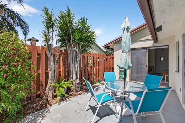 3814 Coco Loba Lane, Boynton Beach, FL 33436