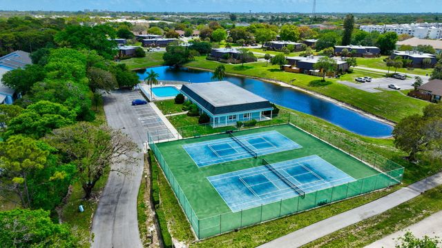 3814 Coco Loba Lane, Boynton Beach, FL 33436
