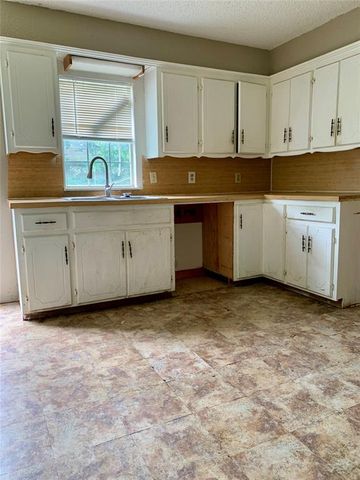 1617 N Westminster Road, Nicoma Park, OK 73130