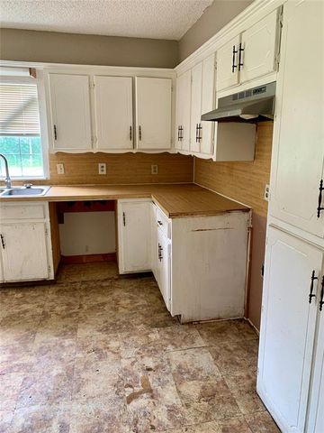 1617 N Westminster Road, Nicoma Park, OK 73130