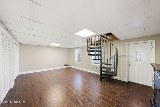 11 Gladney Avenue, Toms River, NJ 08753