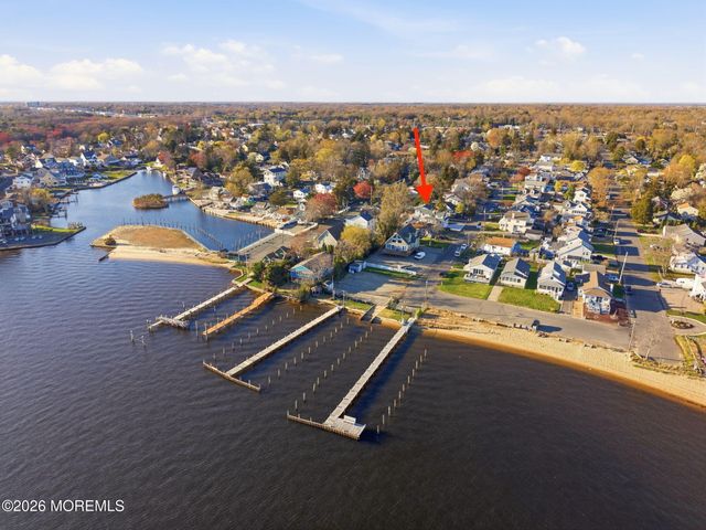 11 Gladney Avenue, Toms River, NJ 08753