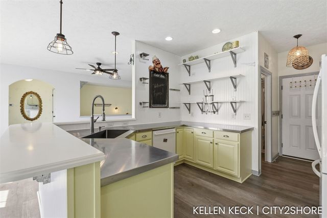 7786 Thornburst Court, Byron Center, MI 49315