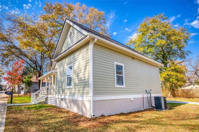 307 Davis Street, Monroe, GA 30655