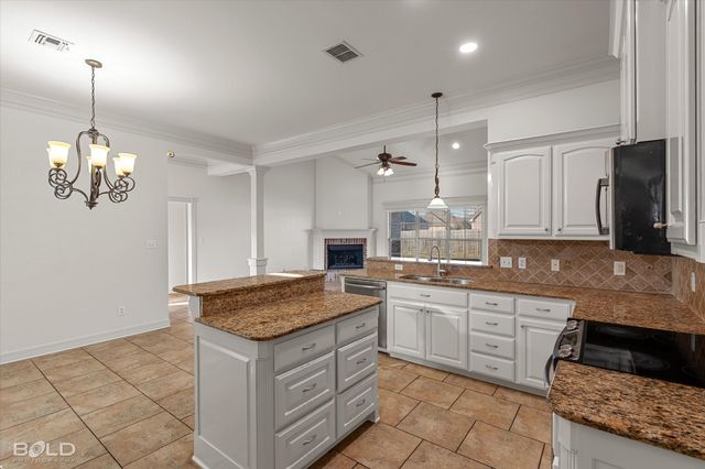 524 Half Moon Lane, Bossier City, LA 71111