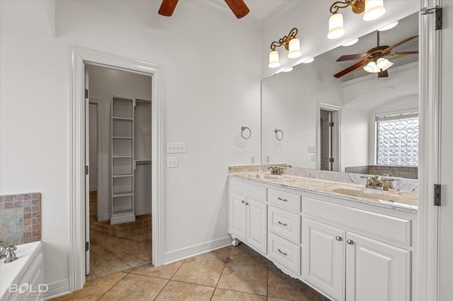 524 Half Moon Lane, Bossier City, LA 71111