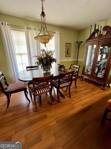 103 Meadowood Lane, Fitzgerald, GA 31750