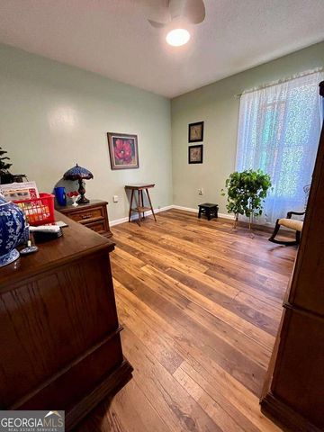 103 Meadowood Lane, Fitzgerald, GA 31750