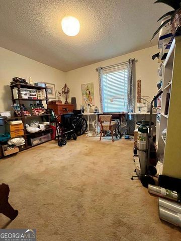 103 Meadowood Lane, Fitzgerald, GA 31750
