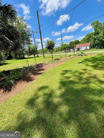 103 Meadowood Lane, Fitzgerald, GA 31750