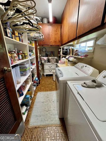 103 Meadowood Lane, Fitzgerald, GA 31750