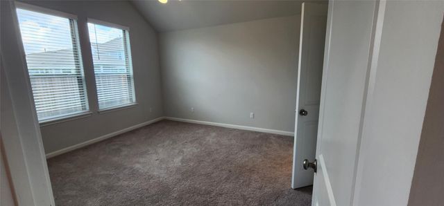 628 Los Olives LN, Liberty Hill, TX 78641