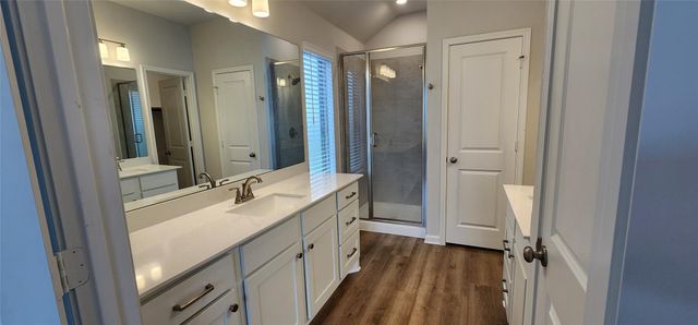 628 Los Olives LN, Liberty Hill, TX 78641