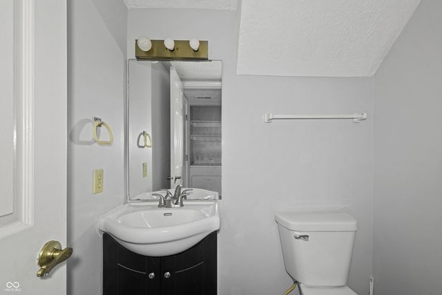 2524 Chaseway Court, Indianapolis, IN 46268