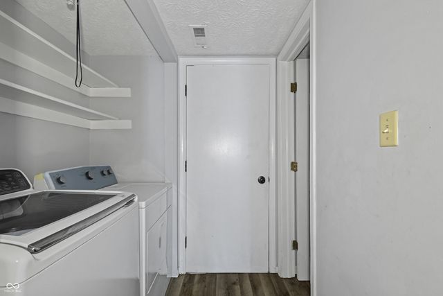 2524 Chaseway Court, Indianapolis, IN 46268